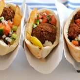 20,000+ Servings of Felafel Distributed to Soldiers FOR FREE