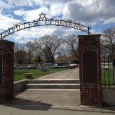 Miracles Shared at the Zviller Rebbe’s Grave
