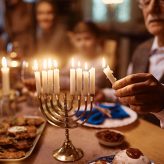 Zot Chanukah Miracles by Rabbi Elimelech Biderman