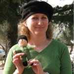 Meet the IDF's Hat Lady (2-Minute Video)