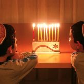 Rabbi YY Jacobson: Don’t Use them; Just See Them