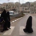 Rebbetzin Tzipora Heller vs. the Shawl Women