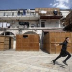 Getting Stuck inside the Shul in Meah Shearim