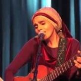 Sderot Evacuee Shares Spotlight with Star Singer Eti Ankri