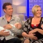 Mom's Hug Revives Baby Pronounced Dead (6-Minute Video)
