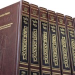 Group of Women Complete Full Talmud (3-Minute Inspirational Video)