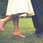 Singing in the Train! $4200 Wedding Gift Found in Israeli Train Station
